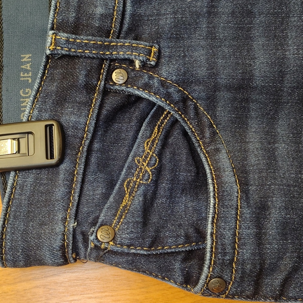 Wrangler Q Baby Ultimate Riding Jean Dark Wash Boot Cut Jeans - Picture 4 of 13